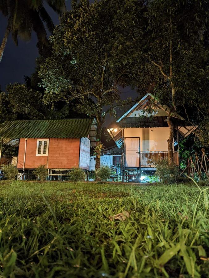 The Wayanad Club Hotel Sultan Bathery Exterior photo