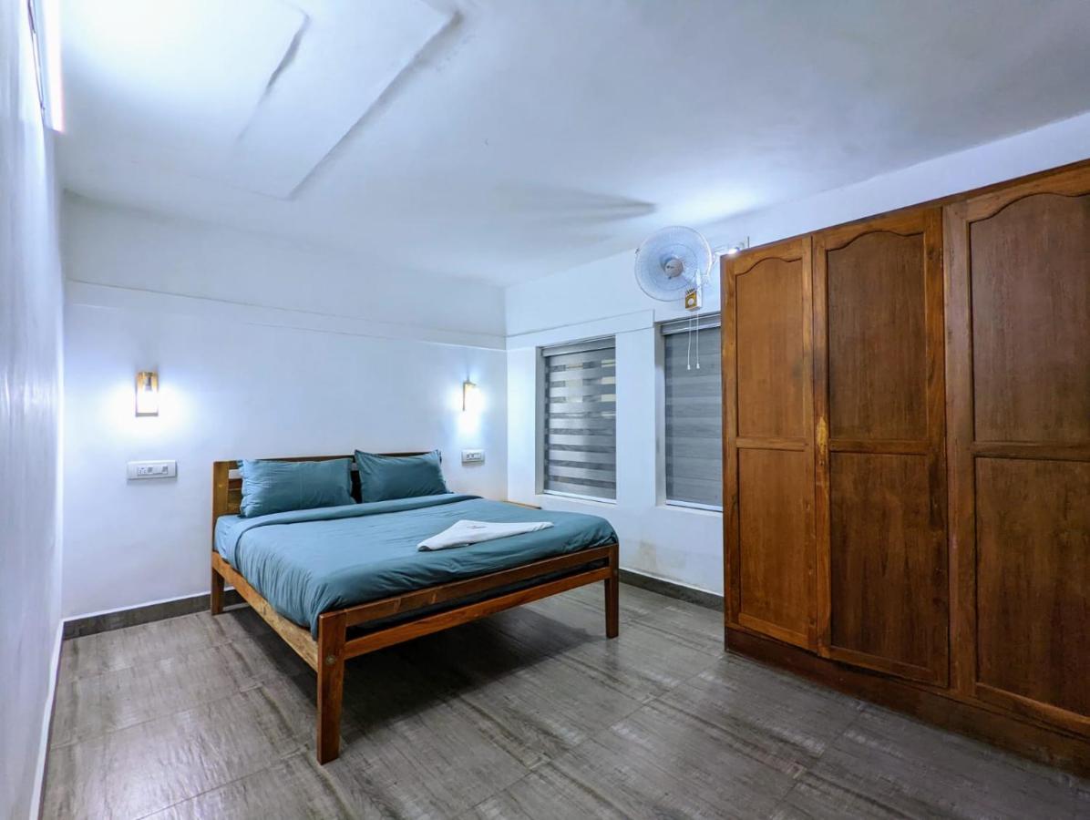 The Wayanad Club Hotel Sultan Bathery Exterior photo