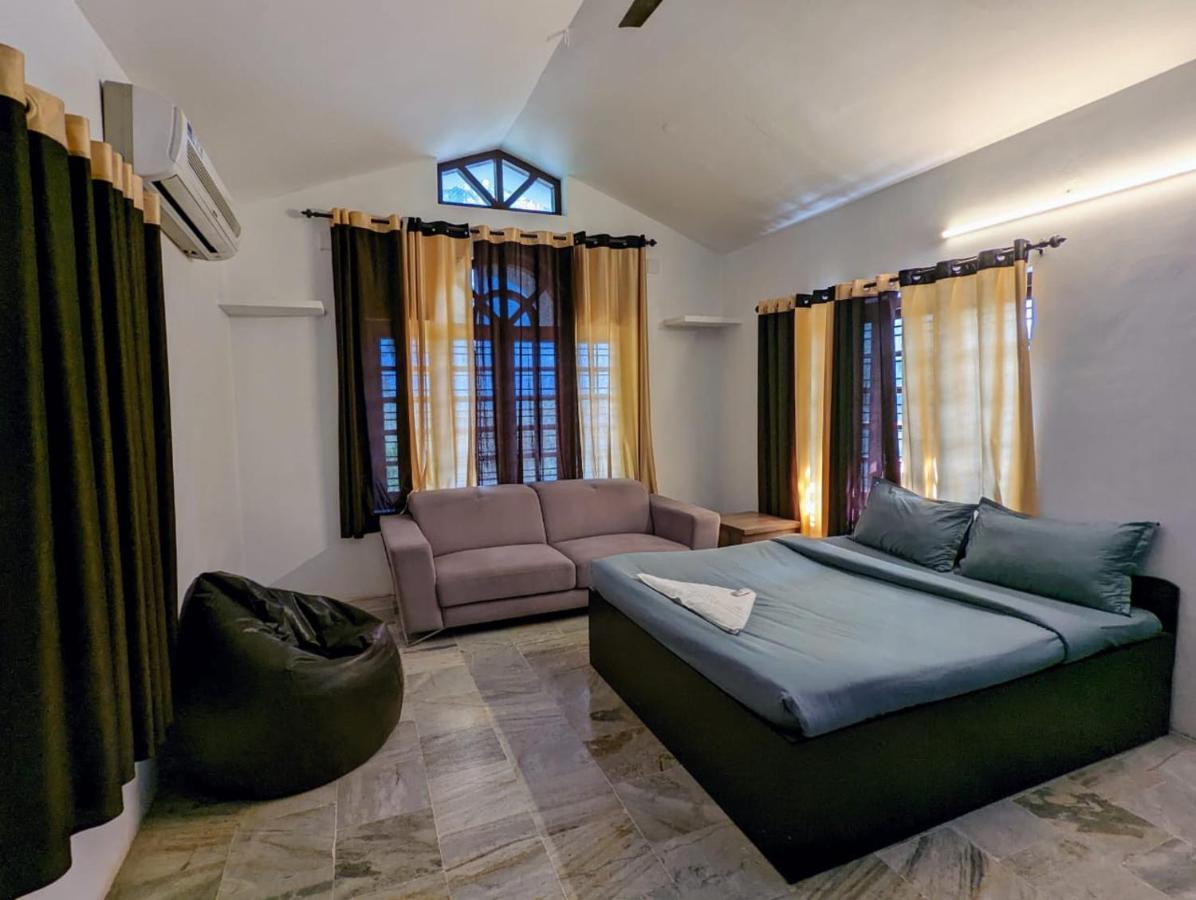 The Wayanad Club Hotel Sultan Bathery Exterior photo