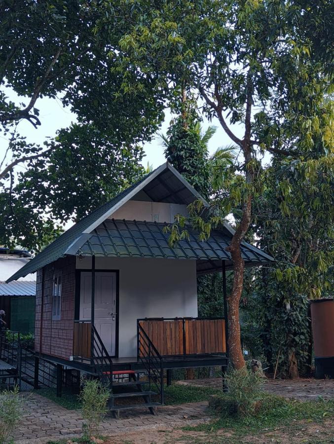 The Wayanad Club Hotel Sultan Bathery Exterior photo
